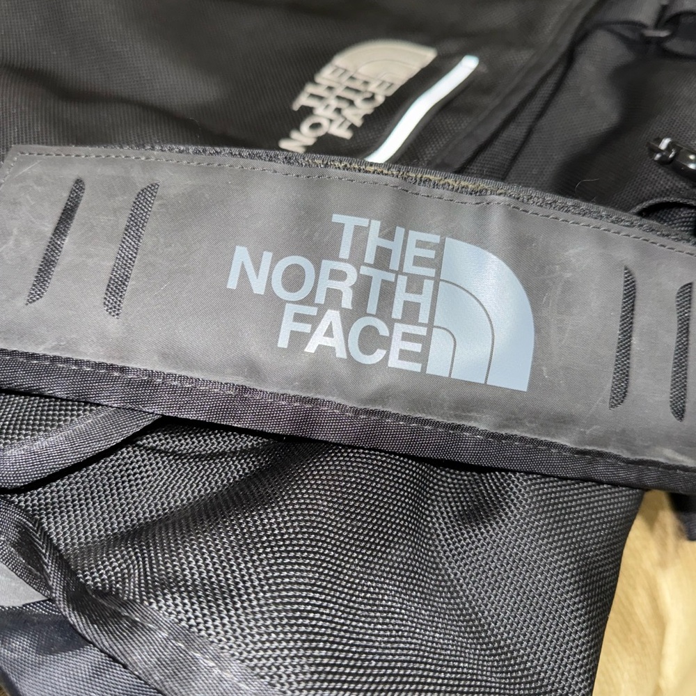 The North Face Charcoal Backpack - Picture 9 of 9
